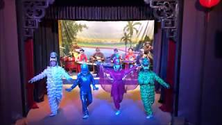 Vietnamese Folk Music and Dance at Hoi An Traditional Art Performance Theatre