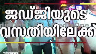 അൻവറിനെ സംസാരിക്കാൻ പോലും സമ്മതിക്കാതെ പൊലീസ്...വൻ പ്രതിഷേധവുമായി അണികൾ...