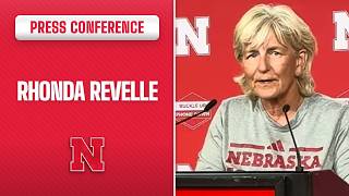 Nebraska softball coach Rhonda Revelle meets with media after WCWS, reflects on Supers