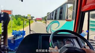 印度街头飙大巴车，解压堪比奥德彪拉香蕉