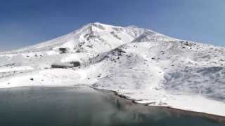 大雪山  初冠雪の旭岳 　カムイミンタラ「神々の遊ぶ庭」　「北海道の絶景」　2015年9月