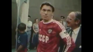 Олег Блохин - лучший футболист СССР в 1975 году