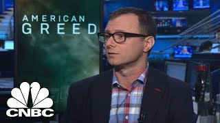 How To Dig Into Newspaper Archives | American Greed | CNBC Prime