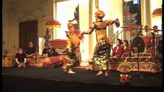 Ciaaattt...Legong keraton dance by Saling Asah