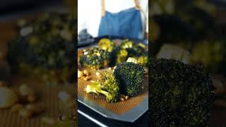 How to make roasted broccoli pesto