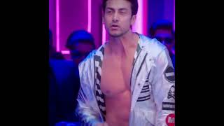 Amir Khan 😜 reface application as priyanka chopra 🔥 virul shorts video:;(4)