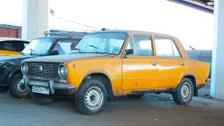 Walkaround Lada 2101 aka FIAT 124 - Legendary car from USSR