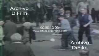 DiFilm - Protest at the Lenin shipyard in Gdansk, Poland 1988