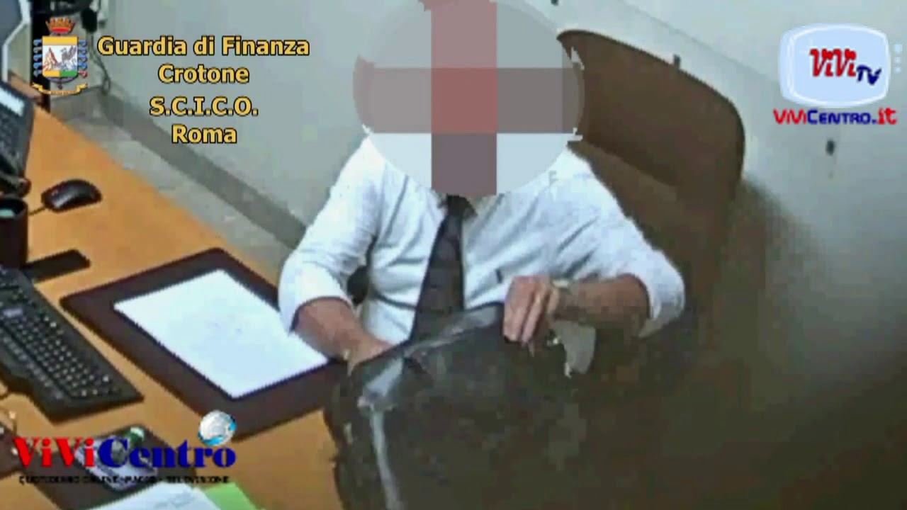 Crotone, Corruzione In Atti Giudiziari - YouTube