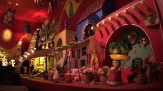 東京ディズニーランド イッツアスモールワールド からくり時計