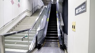 【三菱製】出来島駅ホーム　昇りエスカレーター