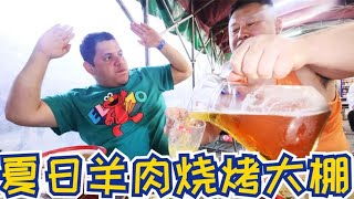 领着李连杰奔啤酒屋喝点，他不低调跟我吹多么能喝，最后教他做人