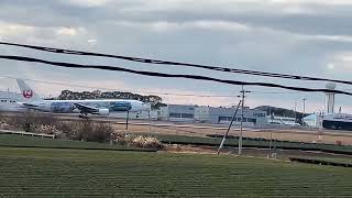 鹿児島空港JALディズニージェット着陸✨