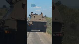 🔴 The German Aid Pzh 2000 Self-Propelled Howitzer Is Turning On The TURN SIGNAL TO CROSS THE ROAD🚨🇩🇪