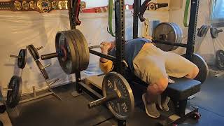 Matt Cussins 500lb Bench Press with the Band. #benchpress