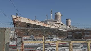 Historic ocean liner could become world's largest artificial reef after evicted from Philly port