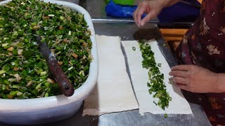 Freshly made to order! Pan-fried garlic chives dumpling, Shallot pancake ｜Taiwanese street food