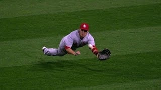 STL@PIT: Craig makes great diving catch in the 6th