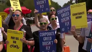 United Airlines flight attendants vote to approve nationwide strike ahead of Labor Day weekend