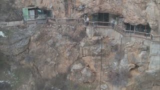 Cave house offers spectacular views of Glenwood Canyon