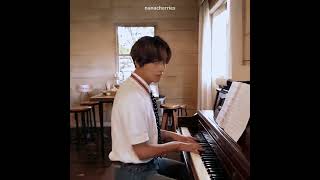 Haechan was playing the piano and Mark suddenly came in 😭 cuties #nct #markhyuck