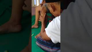 Subhanallah..terapi sisir bs mnymbuhkan brbgai mcm pykit..