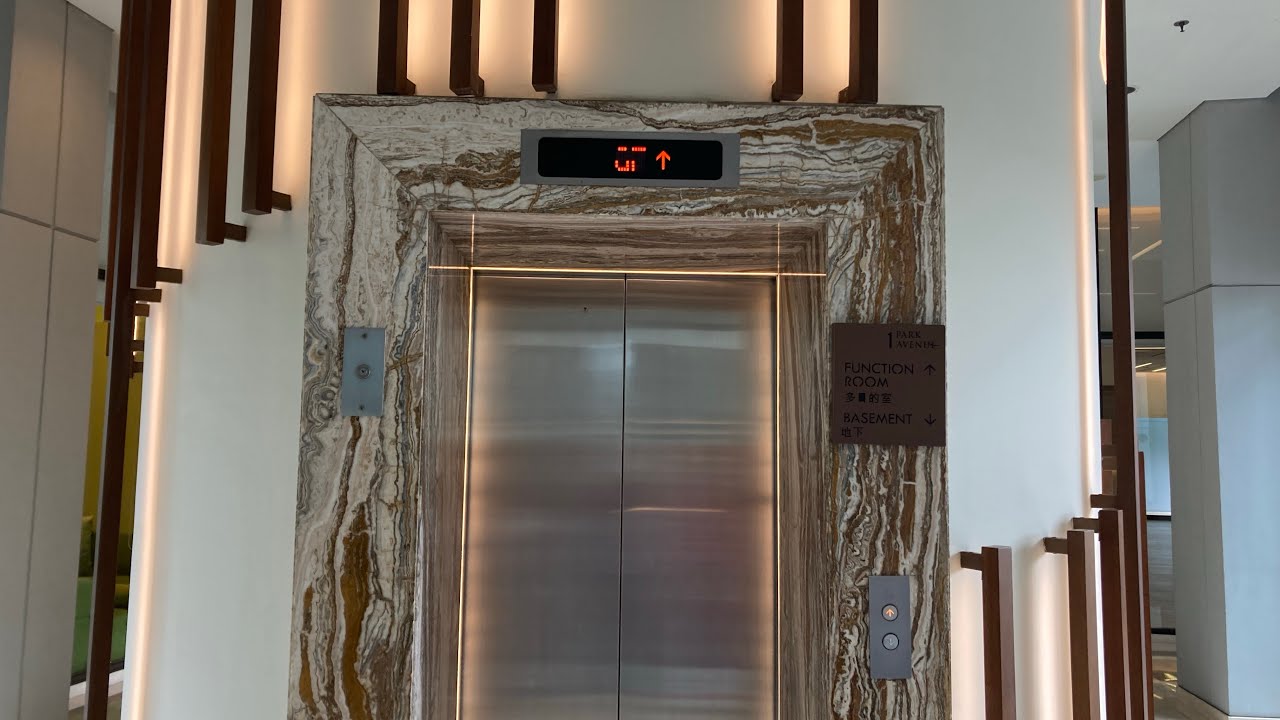 98 Mitsubishi Traction Lift Youtube