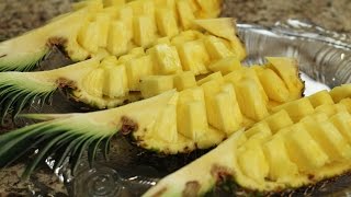 How To Cut A Pineapple Fruit Display Easily In 6 min. by Rockin Robin