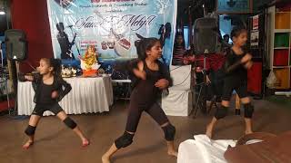 ALTU JALAL TU, AYE BALA TO TAAL TU | FALTU | DANCE BY RIYA & RIDHIMA