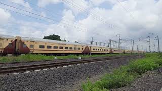 11040 Maharashtra Express | Gondia To Kolhapur #maharashtraexpress #ytviral #indianrailways #railfan