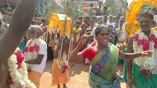 இந்த பூசாரி அழைத்தால் ஆடாத சாமியும் வந்து ஆடும்.. முருகன் காவடி ஆட்டம்  பம்பைசெந்தில் பூசாரிப்பாட்டு