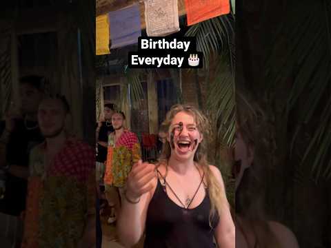 Birthday in a backpack hostel #backpacking #goa #goalife #goavlog #vlogs #hostellife #solotravel