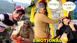 गढ़वाल से पहुँचे गाँव मैडम रोने लगी दादी को देखकर 😰 || Devbhoomi Vlogs