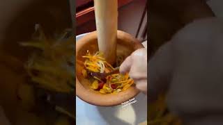 Cooking spicy papaya carrots Salad