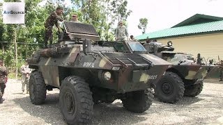 US Soldiers Checking Out Philippine Army's Commando \u0026 Simba Armored Vehicles