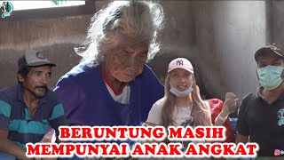 KINI NENEK RENTA INI HANYA TERBARING DI RANJANG, BUTUH PERHATIAN.