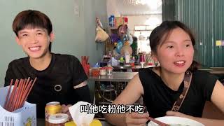 带越南丈母娘去看病，等一上午机器坏了？中国女婿：我带你去市里