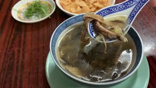 Eating Snake Soup 🐍 in Hong Kong😱 (Eng Subtitle)