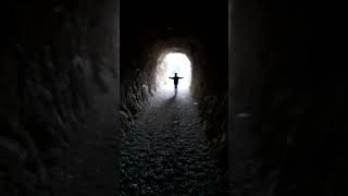 traversée du tunnel au Pont du Gard