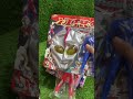 Borong mainan ultraman