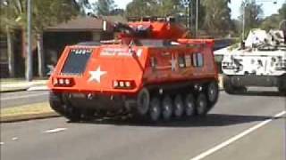 crusin sydney in a tank.wmv