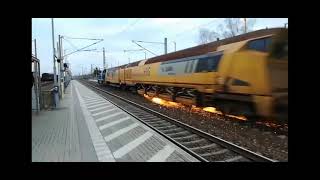 Vossloh Hochgeschwindigkeits-Schienenschleifzug (highspeed grinding train)