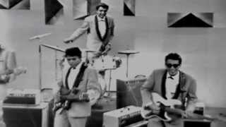 Crazy Rockers  -  Mama Papa Twist (early sixties rock 'n roll / indo rock) live tv show