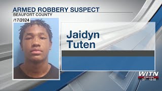 Teen wanted for Washington armed robbery