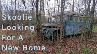 We found another old Skoolie! Come check it out with us!