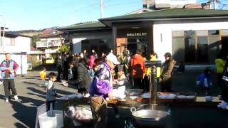 2011.1.1安居山１区・２区　元旦マラソン　ゴール後　とん汁