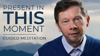 15 Minute Guided Meditation | Complete Attention to This Moment with Eckhart Tolle