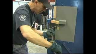 #8 - Forcing Outward Opening Doors: Mike Perrone Forcible Entry Training