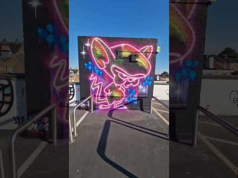 Brain Street Art painting POV on the roof of a car park in London – Fat Cap Sprays