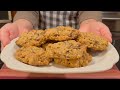 Oatmeal Cookies with Chocolate and Walnut
